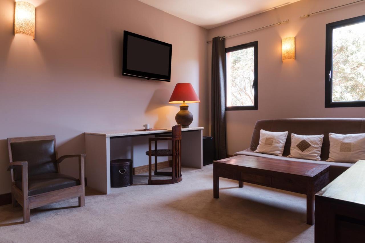 Hotel Restaurant Spa Disini Montpellier Est, The Originals Relais Castries Εξωτερικό φωτογραφία